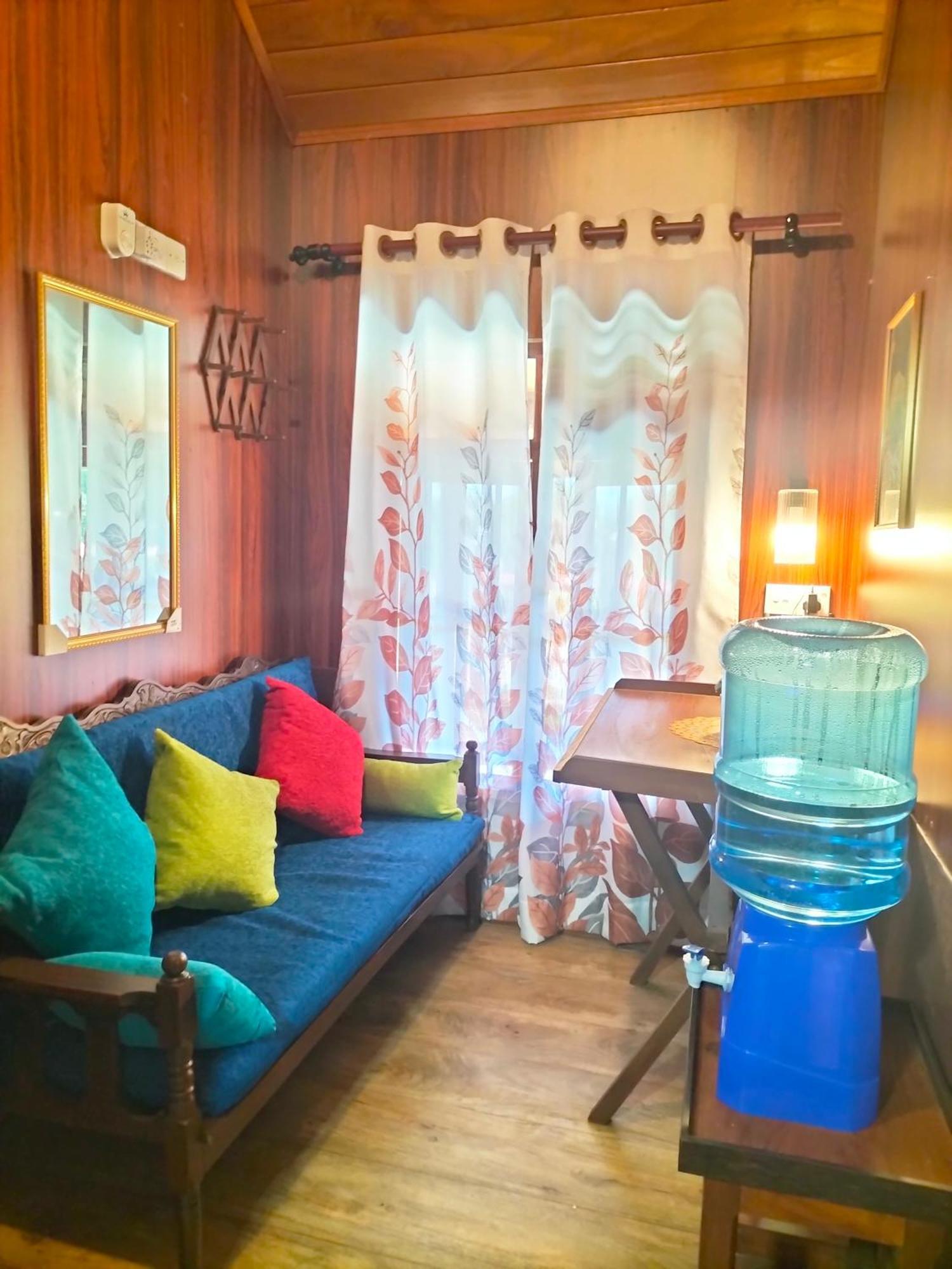 Blue Ocean Tree House Hiriketiya Villa Zuid-Dikwella Buitenkant foto