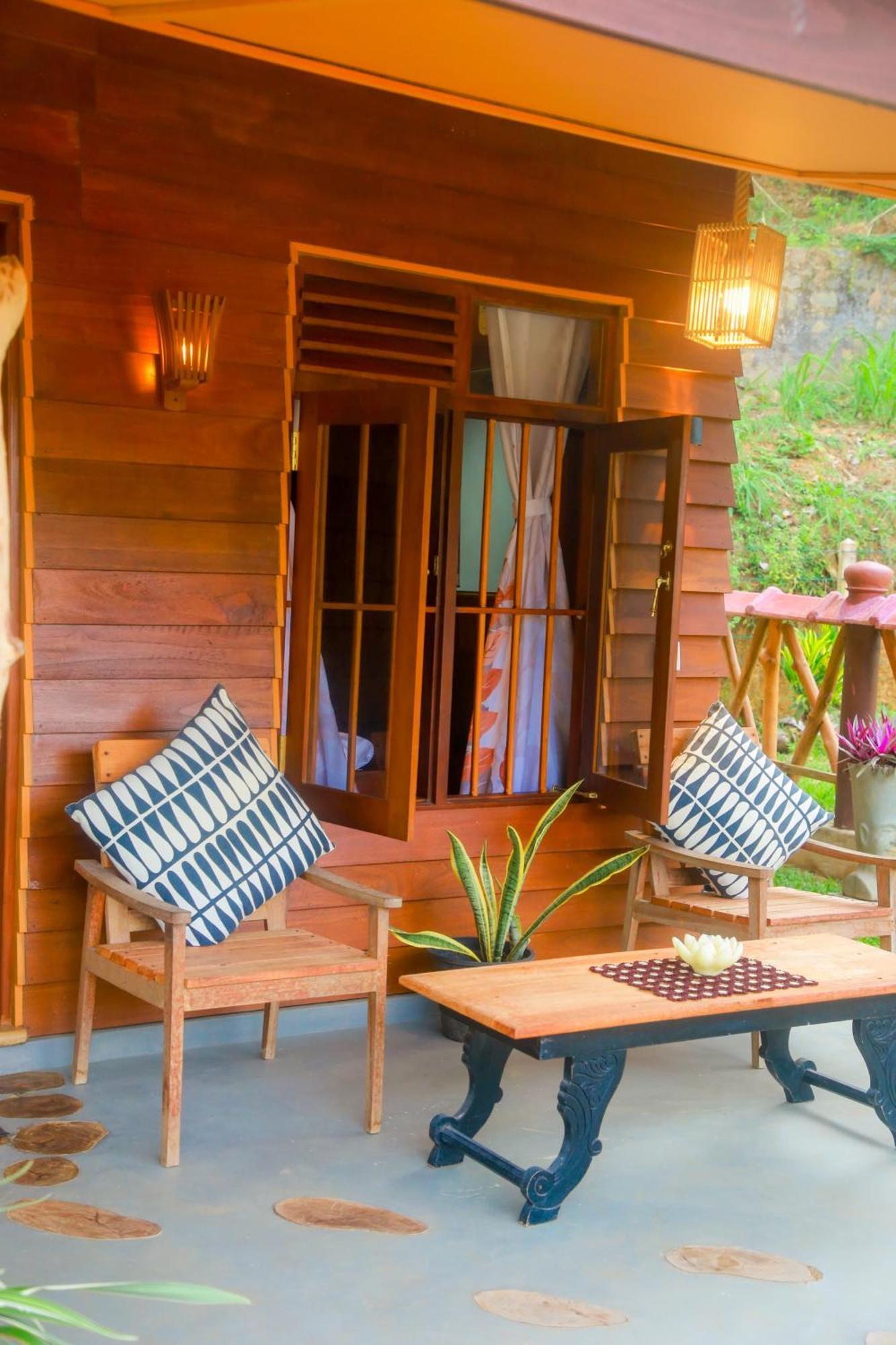 Blue Ocean Tree House Hiriketiya Villa Zuid-Dikwella Buitenkant foto